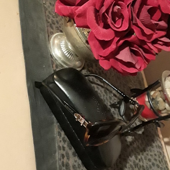 COACH SUNGLASSES - Picture 3 of 3